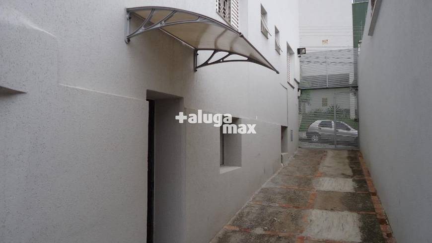 Foto 1 de Casa com 2 Quartos para alugar, 50m² em Carlos Prates, Belo Horizonte