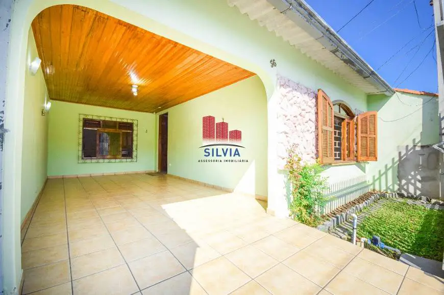 Foto 1 de Casa com 2 Quartos à venda, 130m² em Cidade Industrial, Curitiba