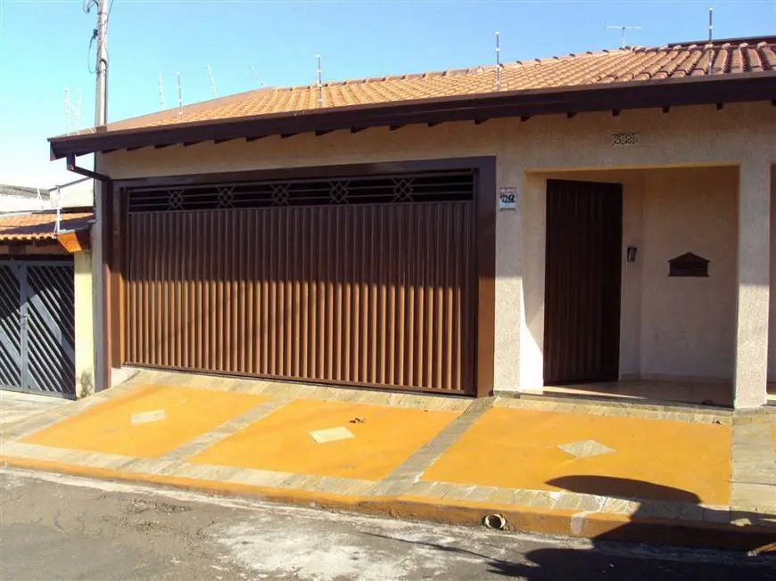 Foto 1 de Casa com 2 Quartos para alugar, 200m² em Cidade Jardim, São Carlos
