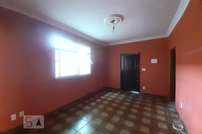 Foto 4 de Casa com 2 Quartos para alugar, 150m² em Cordovil, Rio de Janeiro
