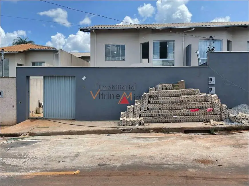 Foto 1 de Casa com 2 Quartos à venda, 180m² em , Itatiaiuçu