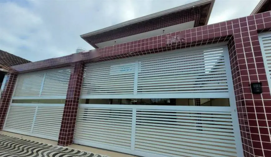 Foto 1 de Casa com 2 Quartos à venda, 40m² em Jardim Anhanguera, Praia Grande
