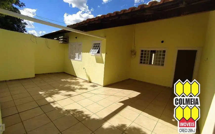 Foto 2 de Casa com 2 Quartos para alugar, 72m² em Jardim Ima, Campo Grande