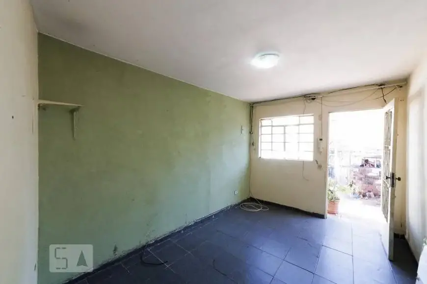 Foto 3 de Casa com 2 Quartos para alugar, 70m² em Jardim Marajoara, São Paulo