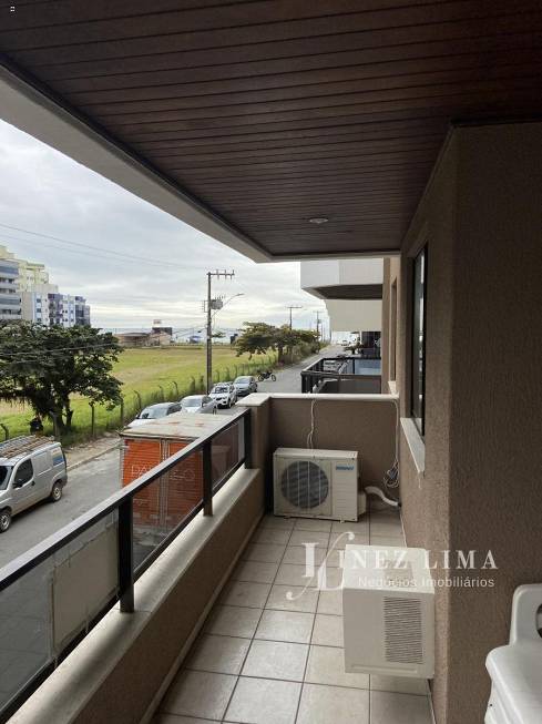 Foto 1 de Casa com 2 Quartos para alugar, 80m² em Meia Praia, Itapema
