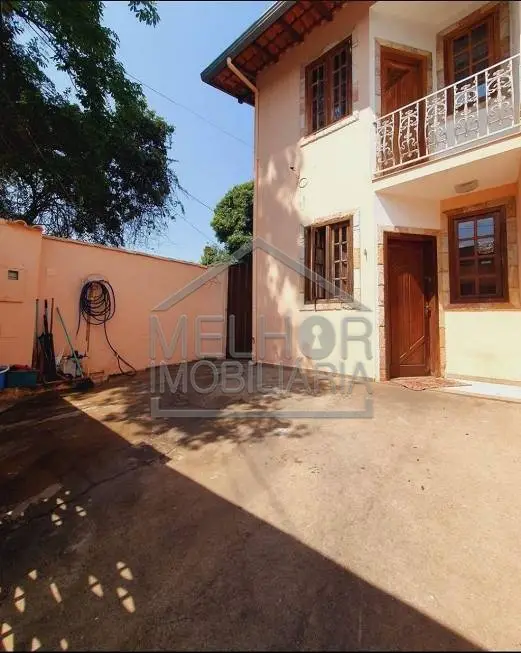 Foto 1 de Casa com 2 Quartos à venda, 100m² em Santa Amélia, Belo Horizonte