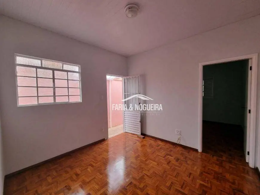 Foto 1 de Casa com 2 Quartos para alugar, 80m² em Saude, Rio Claro