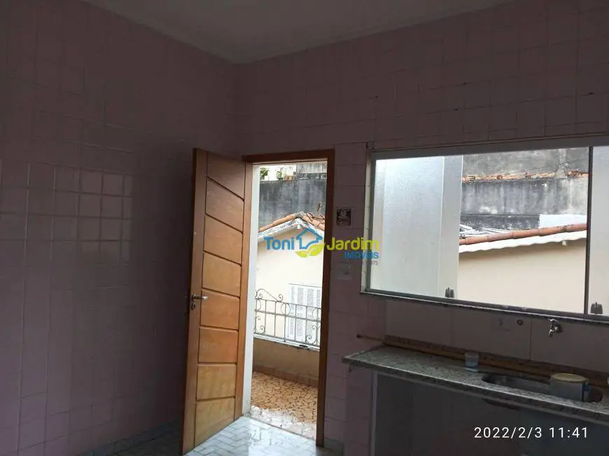 Foto 3 de Casa com 2 Quartos para alugar, 70m² em Vila Curuçá, Santo André