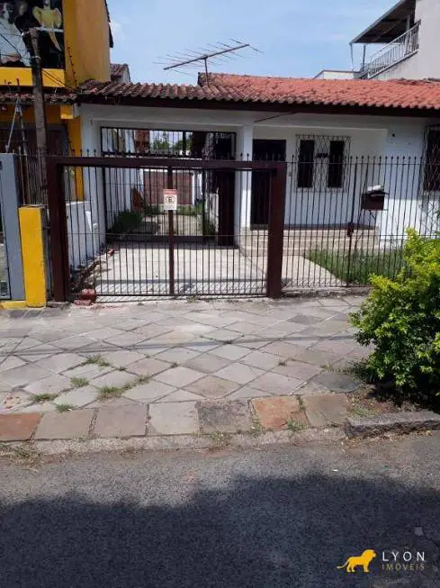 Foto 1 de Casa com 2 Quartos à venda, 113m² em Vila Ipiranga, Porto Alegre