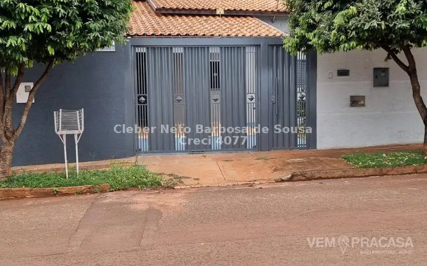 Foto 1 de Casa com 2 Quartos à venda, 65m² em Vila Nasser, Campo Grande