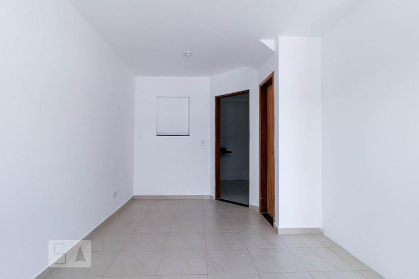 Foto 1 de Casa com 2 Quartos para alugar, 70m² em Vila Ré, São Paulo