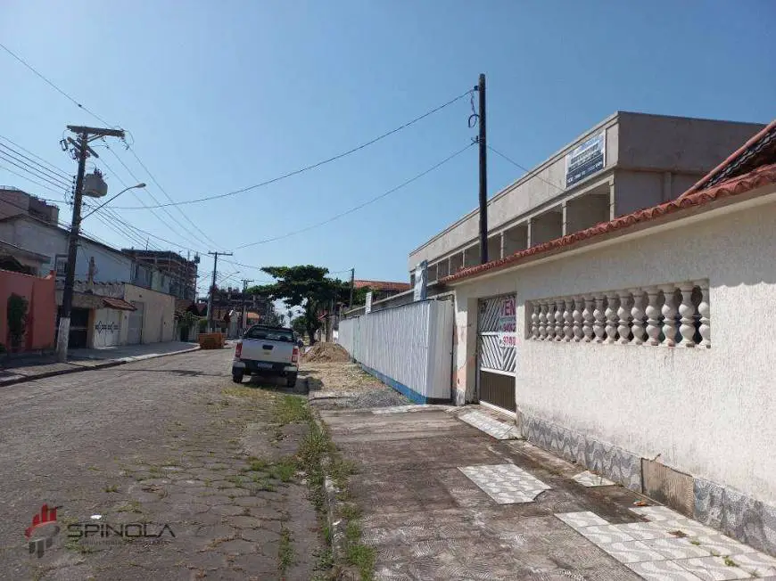 Foto 3 de Casa com 2 Quartos à venda, 178m² em Vilamar, Praia Grande