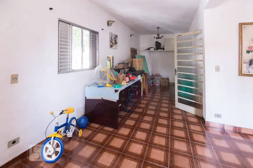 Foto 4 de Casa com 3 Quartos para alugar, 200m² em Água Branca, São Paulo
