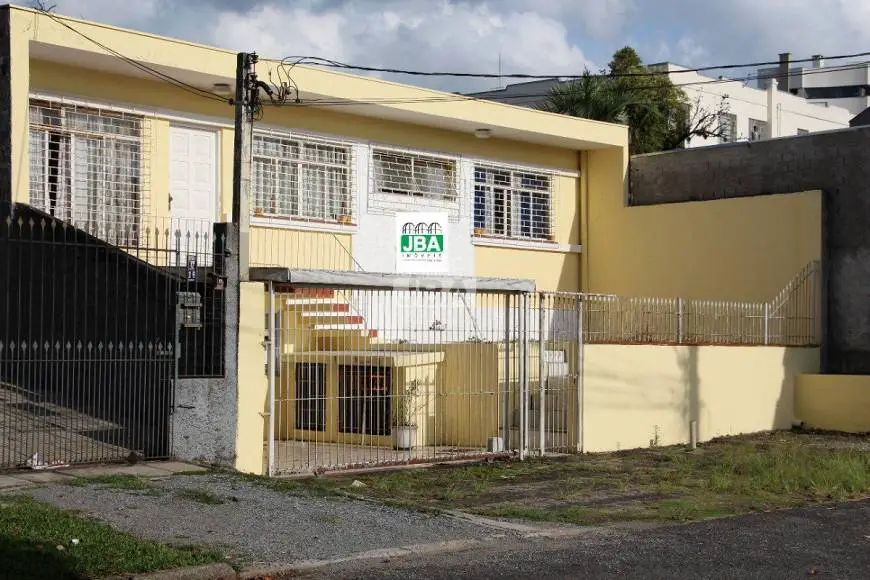 Foto 1 de Casa com 3 Quartos à venda, 120m² em Ahú, Curitiba