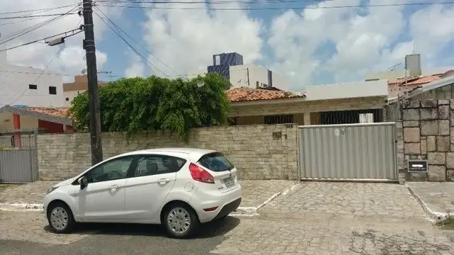 Foto 1 de Casa com 3 Quartos à venda, 100m² em Bancários, João Pessoa