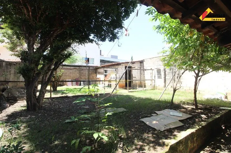Foto 1 de Casa com 3 Quartos para alugar, 85m² em Bom Pastor, Divinópolis