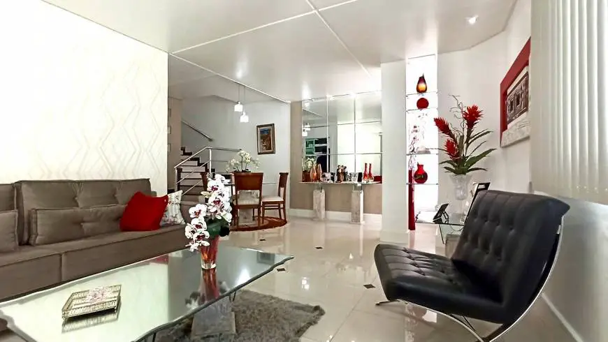 Foto 1 de Casa com 3 Quartos à venda, 270m² em Brasília, Feira de Santana