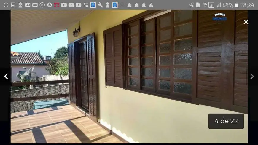 Foto 2 de Casa com 3 Quartos à venda, 450m² em Cabecudas, Laguna