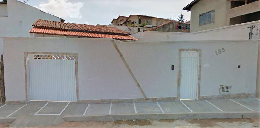 Foto 1 de Casa com 3 Quartos para alugar, 130m² em Campos Eliseos, Varginha