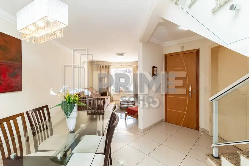 Foto 1 de Casa com 3 Quartos à venda, 169m² em Capão da Imbuia, Curitiba