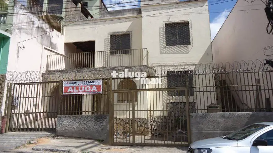Foto 1 de Casa com 3 Quartos para alugar, 120m² em Carlos Prates, Belo Horizonte