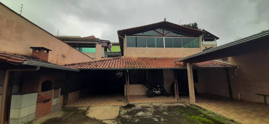 Foto 1 de Casa com 3 Quartos à venda, 313m² em Dom Bosco, Belo Horizonte