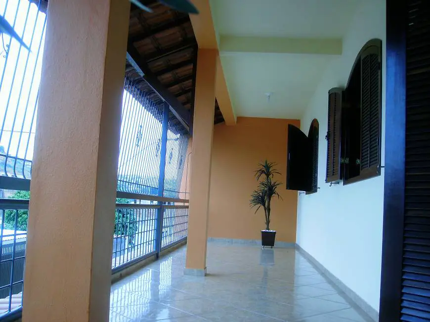 Foto 2 de Casa com 3 Quartos à venda, 340m² em Dornelas, Muriaé