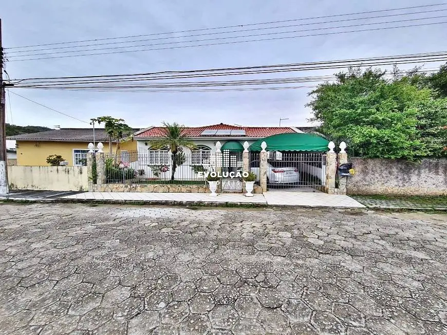 Foto 1 de Casa com 3 Quartos à venda, 158m² em Fazenda Santo Antonio, São José