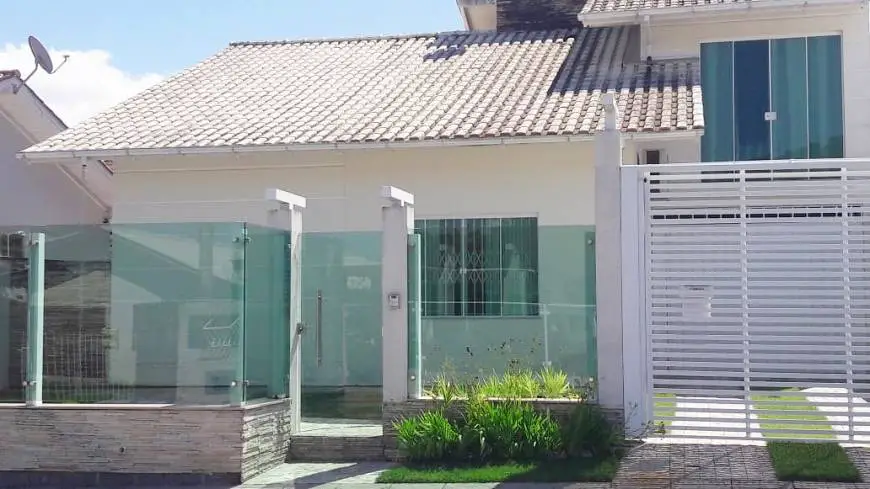 Foto 4 de Casa com 3 Quartos à venda, 200m² em Fundos, Biguaçu