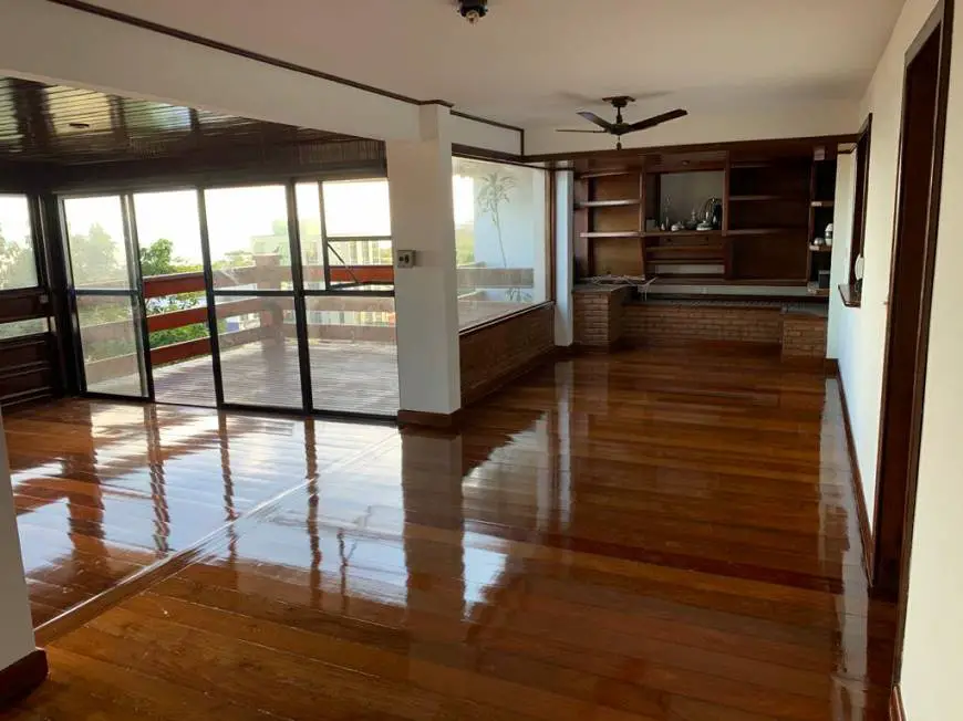 Foto 1 de Casa com 3 Quartos para alugar, 180m² em Glória, Macaé