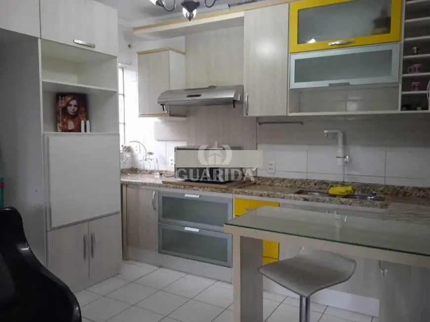 Foto 5 de Casa com 3 Quartos para alugar, 170m² em Glória, Porto Alegre