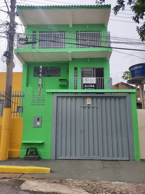 Foto 3 de Casa com 3 Quartos para alugar, 218m² em Goiabeiras, Cuiabá