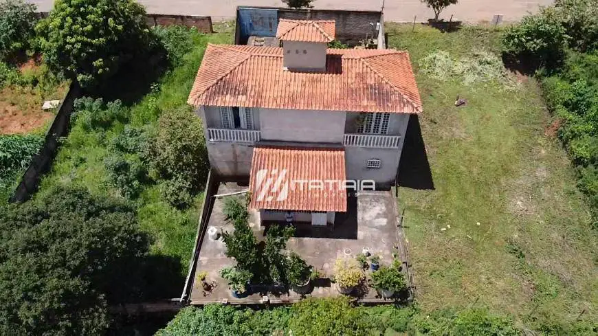 Foto 1 de Casa com 3 Quartos à venda, 330m² em , Itatiaiuçu