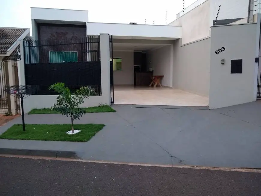 Foto 1 de Casa com 3 Quartos à venda, 102m² em Jardim Dias I, Maringá