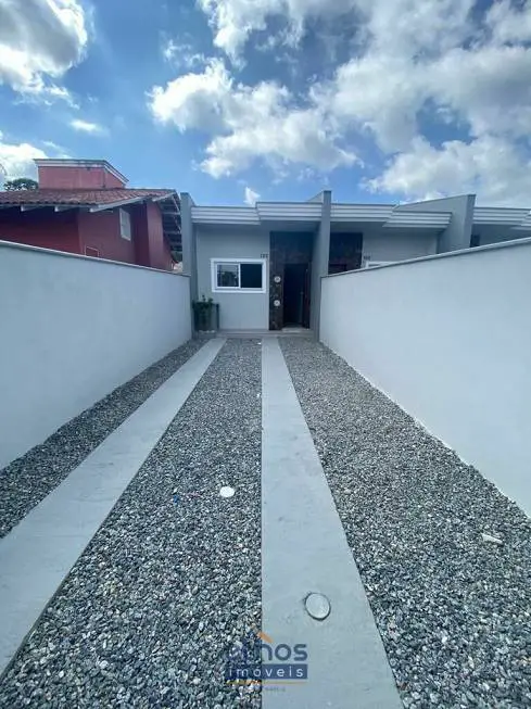 Foto 2 de Casa com 3 Quartos à venda, 67m² em Jarivatuba, Joinville