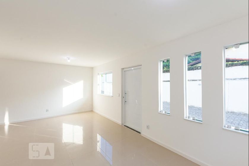 Foto 3 de Casa com 3 Quartos para alugar, 135m² em Maria Paula, Niterói