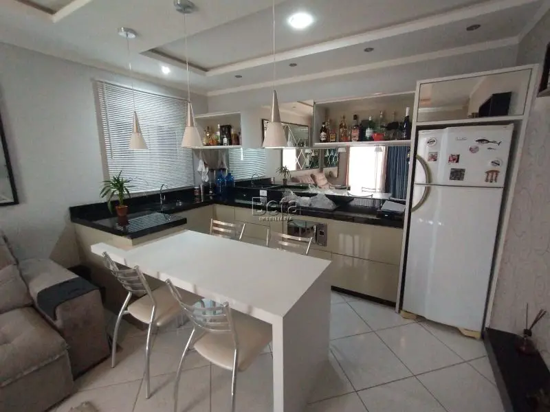 Foto 1 de Casa com 3 Quartos para alugar, 110m² em Nereu Ramos, Jaraguá do Sul