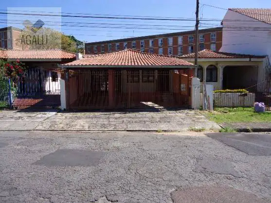 Foto 2 de Casa com 3 Quartos à venda, 180m² em Novo Mundo, Curitiba