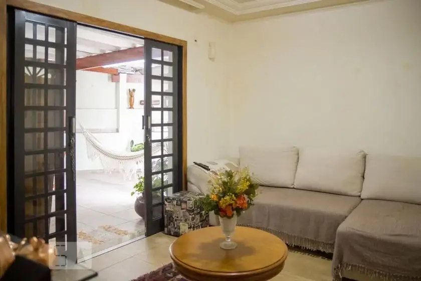 Foto 1 de Casa com 3 Quartos para alugar, 300m² em Olímpico, São Caetano do Sul