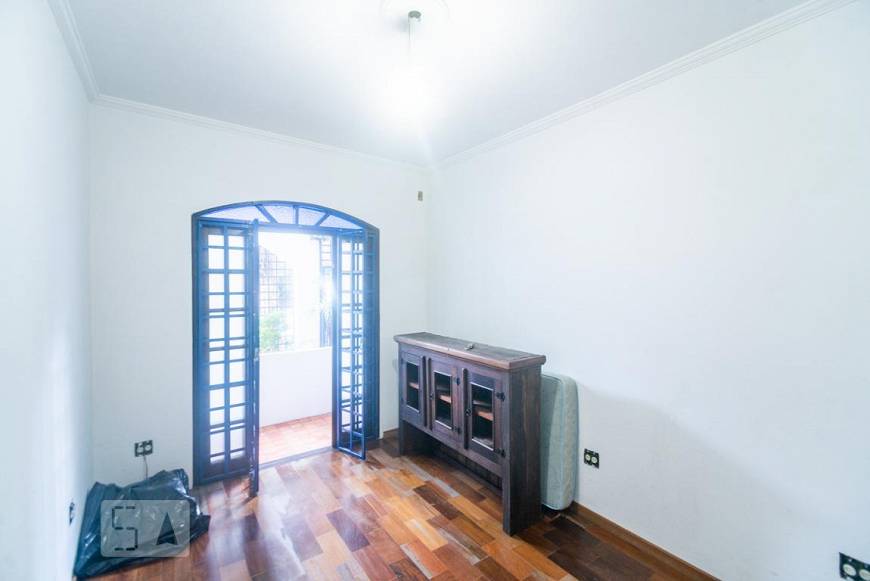 Foto 3 de Casa com 3 Quartos para alugar, 220m² em Penha De Franca, São Paulo