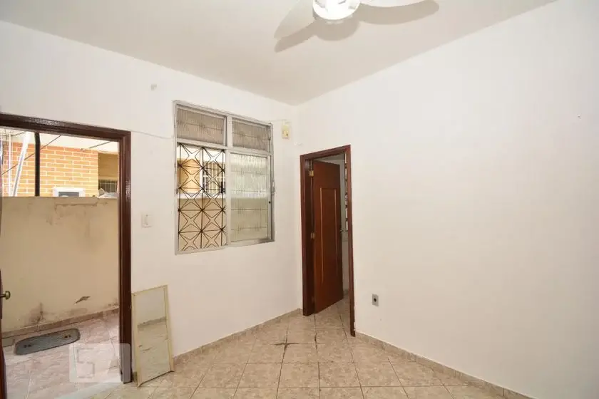 Foto 3 de Casa com 3 Quartos para alugar, 80m² em Quintino Bocaiúva, Rio de Janeiro
