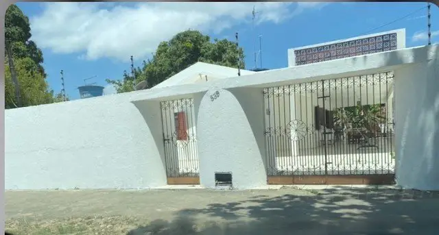 Foto 1 de Casa com 3 Quartos à venda, 465m² em Santa Amélia, Maceió