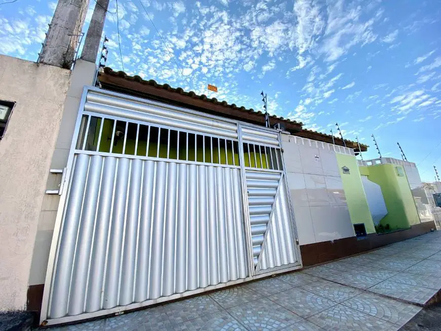 Foto 1 de Casa com 3 Quartos à venda, 220m² em Sao Joao, Feira de Santana