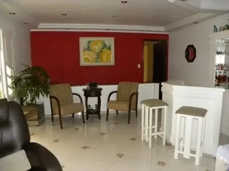 Foto 1 de Casa com 3 Quartos para venda ou aluguel, 242m² em São João Climaco, São Paulo