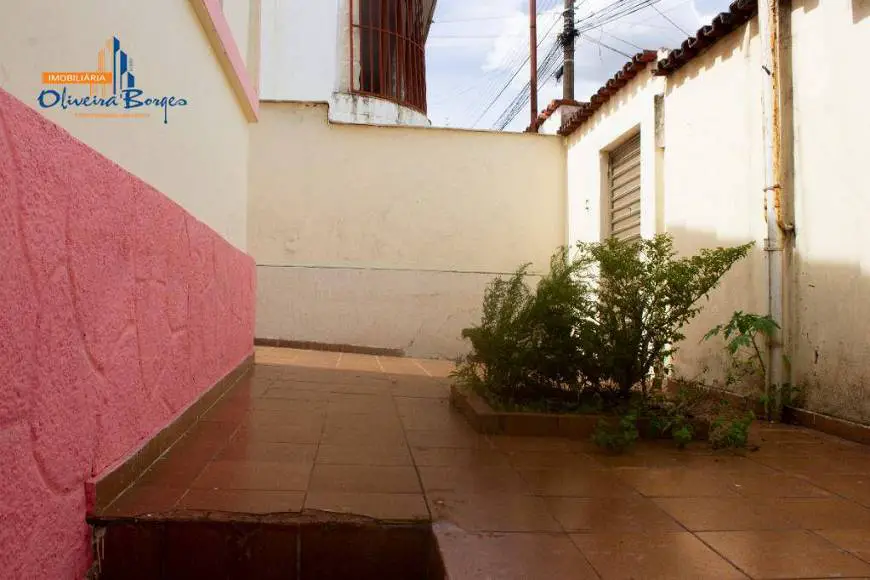 Foto 1 de Casa com 3 Quartos à venda, 140m² em Setor Central, Anápolis