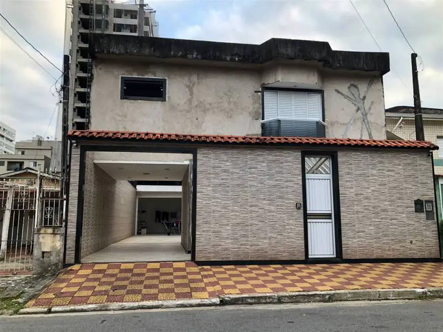 Foto 1 de Casa com 4 Quartos à venda, 218m² em Boqueirão, Praia Grande