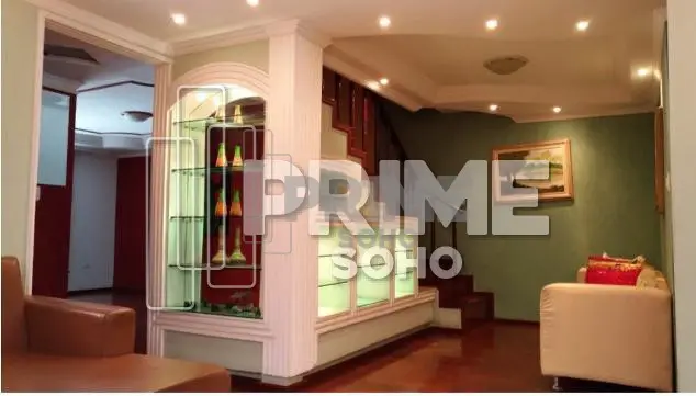 Foto 2 de Casa com 4 Quartos à venda, 500m² em Capão Raso, Curitiba