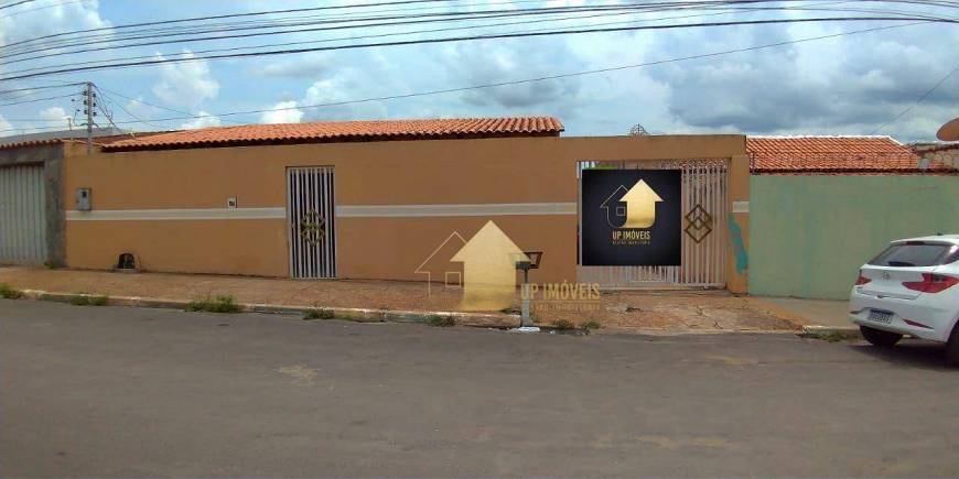 Foto 1 de Casa com 4 Quartos à venda, 280m² em CPA II, Cuiabá