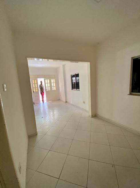 Foto 3 de Casa com 4 Quartos para alugar, 150m² em Ponto Central, Feira de Santana