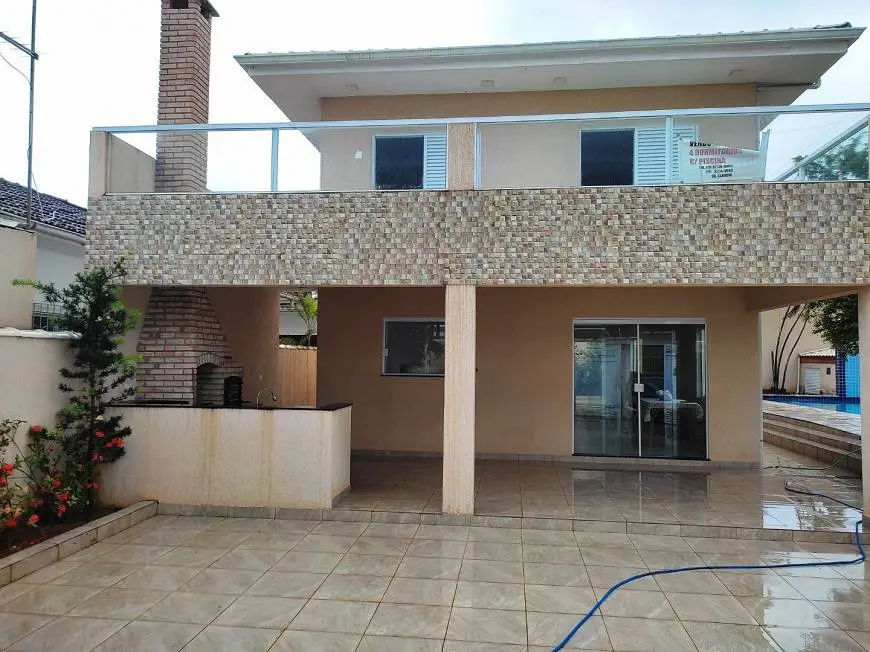 Foto 1 de Casa com 4 Quartos à venda, 541m² em Solemar, Praia Grande